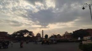 Jhansi:दो दिन और रहेगा पश्चिमी विक्षोभ का असर, तेज हवा के साथ हल्की बारिश के आसार – Jhansi: The Effect Of Western Disturbance Will Continue For Two More Days