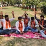 Lucknow:लविवि में जर्जर बारादरी मामले में एक बार फिर माहौल गरमाया, नमाज के जवाब में पढ़ी गई हनुमान चालीसा – Situation In Dilapidated Baradari Area Of Lu Once Again Heated Up With Police Trying To Pacify Abvp Students