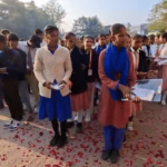 यूपी बोर्ड परीक्षाएं आज से:परीक्षा केंद्रों पर पुष्पवर्षा व टीका लगाकर किया गया परीक्षार्थियों का स्वागत – Up Board Exam For 10th And 12th Start Today.