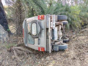 Jalaun News: ओवरटेक करते समय बाइक कार से टकराई, दो घायल