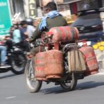 Jhansi:गैस की किल्लत से बंद होने के कगार पर होटल-रेस्टोरेंट, घरेलू सिलिंडर की भी नहीं हो पा रही बुकिंग – Jhansi: Hotels And Restaurants On The Verge Of Closure Due To Gas Shortage