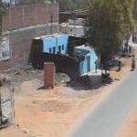 Jhansi:आमने-सामने कार की टक्कर में तीन घायल, एयरबैग खुलने से बची जान, सीसीटीवी में कैद हुई घटना, वीडियो – Jhansi: Three Injured In A Head-on Car Collision, Airbags Opening To Save Lives