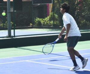 Lucknow News: मयंक और वंश में होगी श्रेष्ठता की जंग