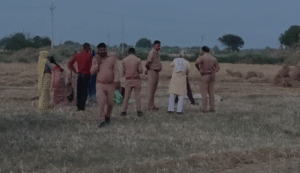 Up:खेत में खून की होली; भाई बना भाई का कातिल, तो पिता ने छोटे बेटे के साथ मिलकर ले लिया बड़े का बदला – Elder Brother Shot Dead Over Crop Dispute Accused Beaten To Death