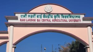 Jhansi:कृषि विश्वविद्यालय को मिला सर्वश्रेष्ठ सम्मान, मुख्यमंत्री ने कुलपति को किया सम्मानित – Jhansi: Agricultural University Receives Best Honour, Chief Minister Honours Vice Chancellor