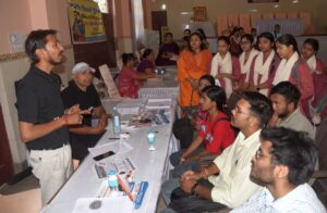 Lucknow News: रोजगार मेले में 50 विद्यार्थियों को मिला नियुक्ति पत्र