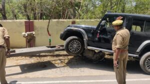 Jhansi:बीयू के पूर्व सहायक कुल सचिव को कैंपस के अंदर ही थार ने रौंदा, मौत, कार्रवाई में जुटी पुलिस – Jhansi: Former Assistant Registrar Of Bu Was Crushed To Death By A Thar Inside The Campus