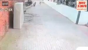 Video: आरटीओ कार्यालय के पास तेज रफ्तार कार ने युवक को रौंदा, मौत
