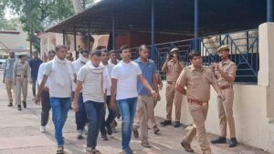 Jhansi:भाजपा नेता आशीष उपाध्याय को रिहा होते ही सीपरी पुलिस ने किया गिरफ्तार – Jhansi: Sipri Police Arrested Bjp Leader Ashish Upadhyay As Soon As He Was Released.