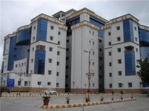 Lucknow News: लोहिया संस्थान में महंगी जांच में फर्जी रसीद का खेल, आरोपी कर्मचारी बर्खास्त
