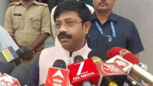 झांसी में बोले नंदी:पिछली सरकारों ने बुंदेलखंड को कंकरीला समझकर छोड़ा, अब यहां बन रहा बीडा और डिफेंस कॉरिडोर – Jhansi: Nandi Said- Previous Governments Considered Bundelkhand As A Thorn, Now It Is Becoming A Bida.