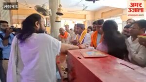 विधायक डॉ. नीरज बोरा ने भाजपा कार्यकर्ताओं के साथ हनुमान मंदिर में पूजा-अर्चना की