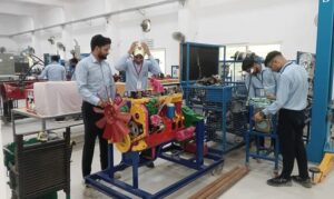 Lucknow News: रोजगार मेले में 45 युवाओं को मिला जॉब ऑफर
