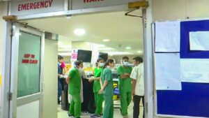 Lucknow News:अचानक गिरी मकान की छत, बच्ची की मौत; 10 लोग गंभीर रूप से घायल, अस्पताल में कराए गए भर्ती – House Roof Collapses Suddenly In Lucknow Girl Dies 10 People Critically Injured And Hospitalized
