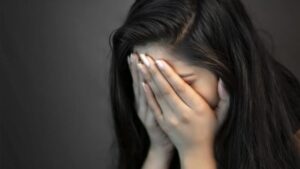झांसी:मछली कारोबारी के पुत्र ने विवाहिता से दुष्कर्म का वीडियो पति को भेजा, मामला दर्ज कर तलाश में जुटी पुलिस – Jhansi: Fish Trader’s Son Misbehaves With Married Woman