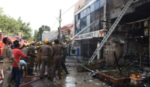 Up:लखनऊ अग्निकांड में बड़ी कार्रवाई, मेडा के अधिशासी अभियंता अनिल कुमार निलंबित, वेतन पर भी लगी रोक – Up: Major Action Taken Following The Lucknow Fire Incident; Meda Executive Engineer Anil Kumar Suspended, And