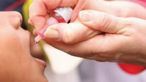Up:आज से 3.30 करोड़ बच्चों को पोलियो ड्रॉप पिलाने का अभियान, पाकिस्तान में केस मिलने के बाद बढ़ी सावधानी – Up: Campaign To Administer Polio Drops To 33 Million Children In The State Begins Tomorrow