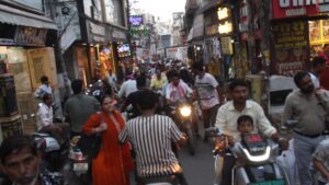 Jhansi:छोटे-छोटे कमरों में चल रहे कोचिंग संस्थान, आग की घटनाओं से निपटने के नहीं हैं कोई इंतजाम – Jhansi: Coaching Institutes Operating In Cramped Rooms; No Arrangements To Tackle Fire Incidents