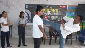 अपराजिता मुहिम:विपरीत हालात में डरें नहीं, हाथ को ही बनाएं हथियार, छात्राओं को सिखाए गए आत्मरक्षा के गुर – Aparajita Campaign: Don’t Be Afraid In Adverse Circumstances, Use Your Hands As Weapons