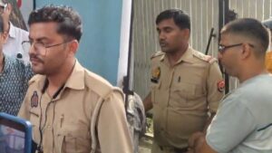 Jhansi:चौकी इंचार्ज एवं सिपाही दस हजार घूस के साथ पकड़े, केस से नाम हटाने को लेकर तय हुआ था सौदा; वीडियो – Jhansi: Police Outpost In-charge And Constable Caught With A ₹10,000 Bribe