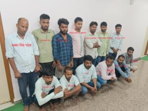 यूपी:प्रदेश में हाईटेक नकल गैंग का भंडाफोड़, माइक्रो डिवाइस से परीक्षा में पहुंच रहे थे जवाब; 13 गिरफ्तार – Up: High-tech Cheating Gang Busted In The State, Answers Were Being Transmitted To The Exam Through Micro Devi