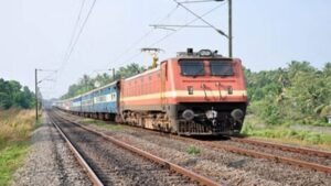 Train News:झांसी-आगरा कैंट एक्सप्रेस 30 तक मथुरा जाएगी, रक्षाबंधन पर बढ़ रही भीड़ से यात्रियों को मिलेगी राहत – Train News: Jhansi-agra Cantt Express To Run Up To Mathura Until The 30th