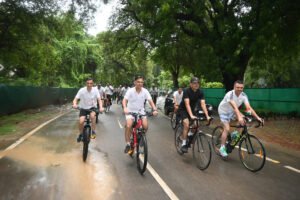 Lucknow News:छावनी में निकाली हर घर तिरंगा साइकिल रैली – ‘har Ghar Tiranga’ Bicycle Rally Held In The Cantonment
