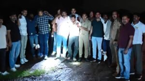 Jhansi:हत्या के प्रयास और लूट के मामले में चार आरोपी मुठभेड़ में गिरफ्तार, दो बदमाशों के पैरों में लगी गोली – Jhansi: Four Accused Arrested In An Encounter In An Attempted Murder And Robbery Case