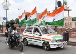 Lucknow News:देशभक्ति की बही बयार, शान से लहराया तिरंगा – A Wave Of Patriotism Swept Through; The Tricolour Fluttered Proudly