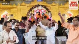 VIDEO: गणेश प्राकटय महोत्सव में गणेश जी को माला पहनाने नाचते गाते लाए भक्त