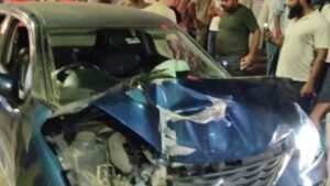 Jhansi:तेज रफ्तार कार का कहर, जन्मदिन मनाने आए परिवार समेत 11 को कुचला – Jhansi: Speeding Car Wreaks Havoc; Runs Over 11 People, Including A Family Visiting To Celebrate A Birthday.